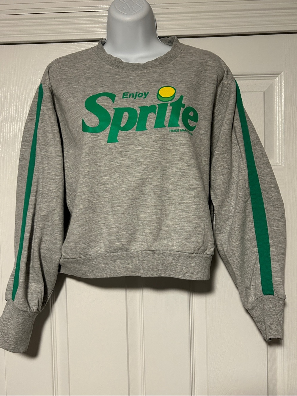 Coca-Cola brand "Sprite" cropped grey sweatshirt w/ green sleeve stripe -size L